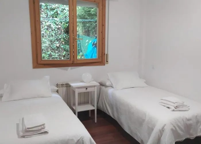 Casa Buganvilla. Con Jardin, A 100 Metros Del Centro.