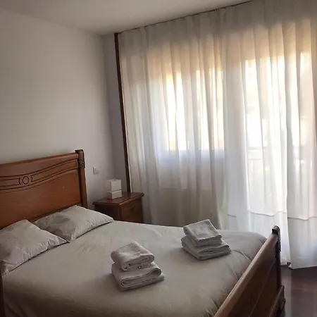 Casa Buganvilla. Con Jardin, A 100 Metros Del Centro.