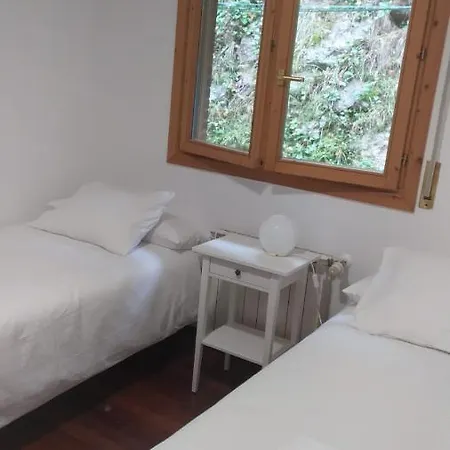 Casa Buganvilla. Con Jardin, A 100 Metros Del Centro. * Comillas