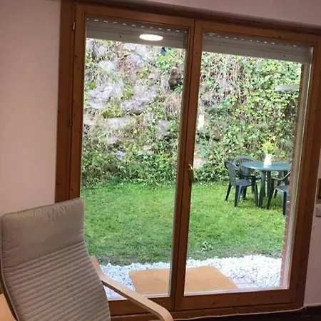 Casa Buganvilla. Con Jardin, A 100 Metros Del Centro. Apartman Comillas